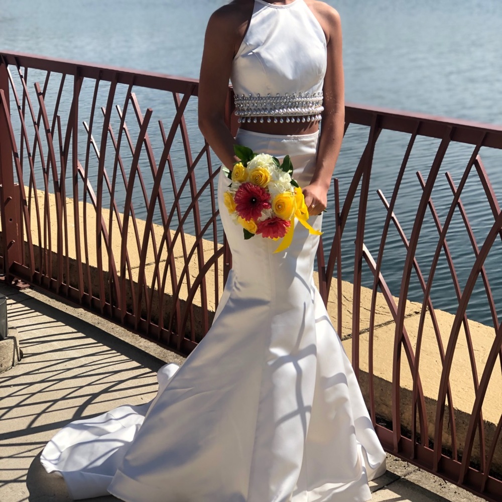 Sherri Hill prom dress